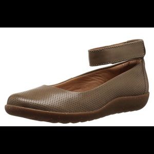 Clark’s Collection Medora Nina Flat